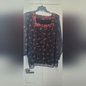 💐Avenue 💐Floral Blouse